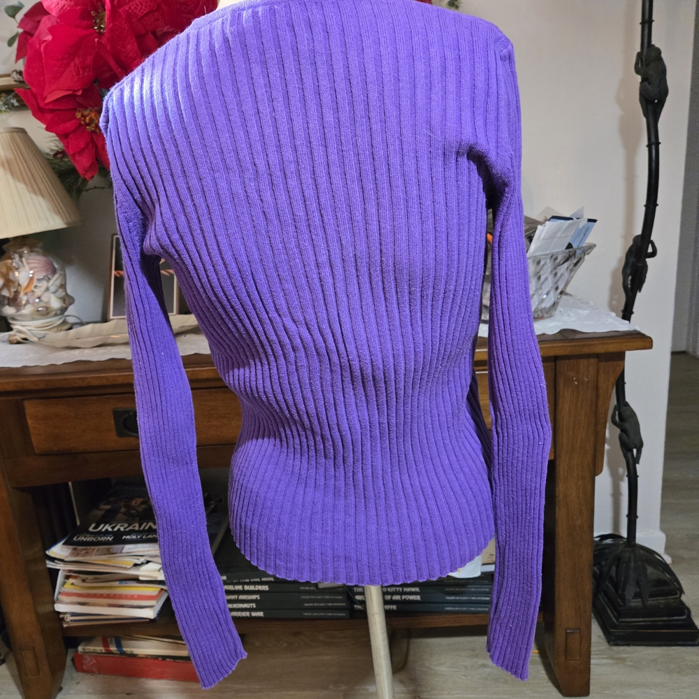 Express Purple Ribbed V-Neck Cardigan - Picture 3 of 9